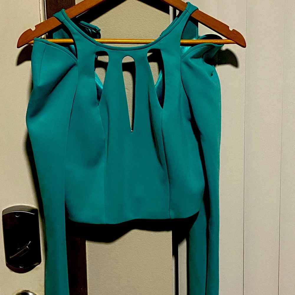 Crop bebe top